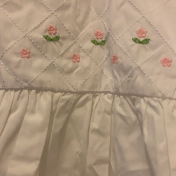 Lil’ Cactus white dress with Peter Pan collar. - Picture 2 of 2